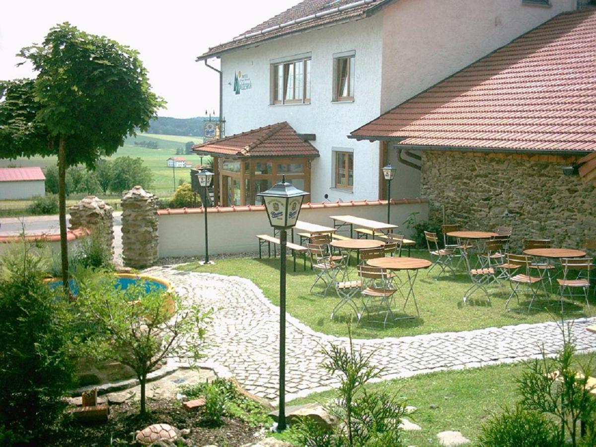 Landhotel Waldesruh Фюрт им Валд Екстериор снимка